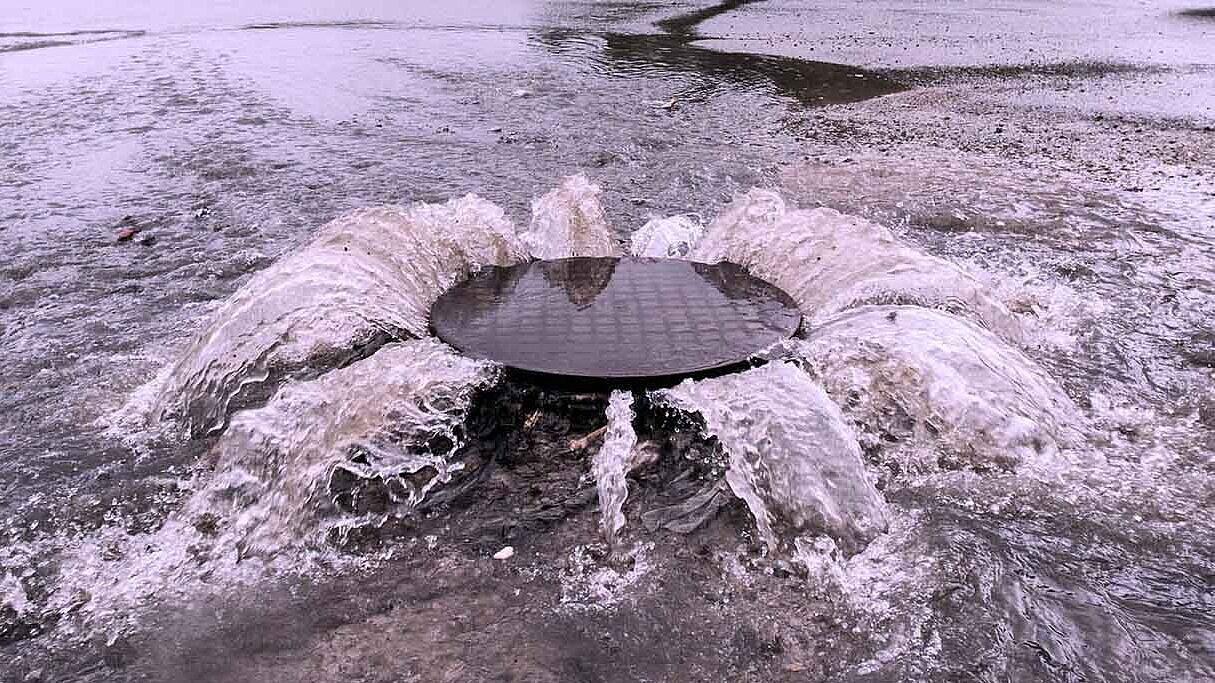 Prevenzione del riflusso delle acque di scarico dalla fognatura all’edificio.