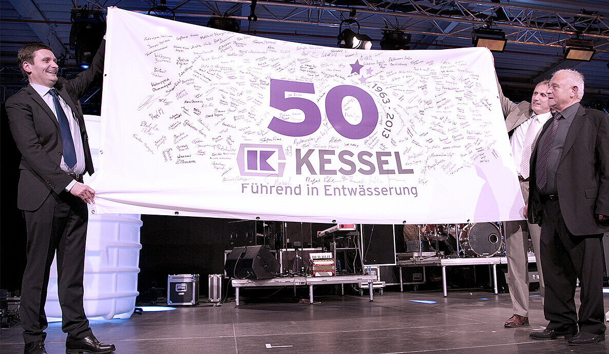 50. Geburtstag und weiteres Wachstum 50. Geburtstag und weiteres Wachstum